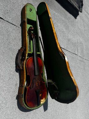 Rare Vintage Violin "Andreas Amati Cremona" w. Original Aged Wooden Case